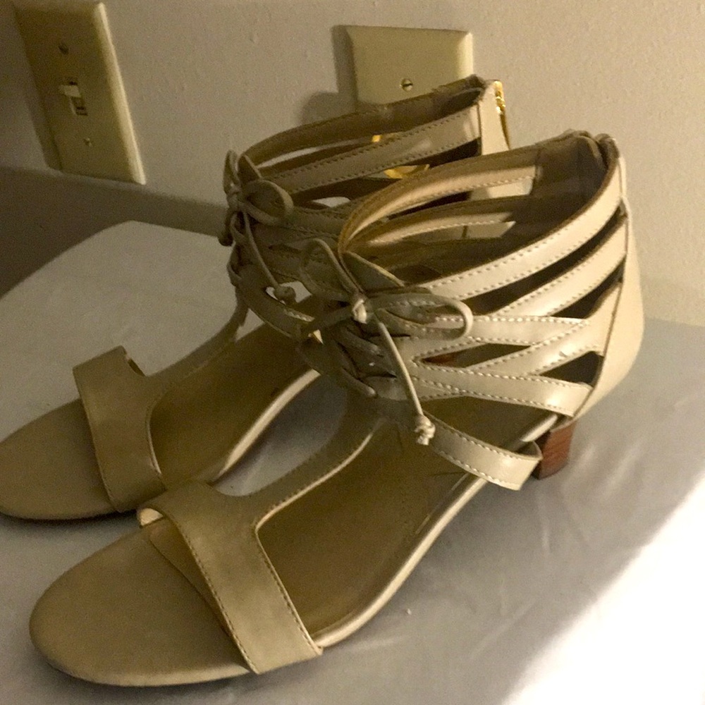 Adrienne Vittadini sz 8 sexy strappy heels